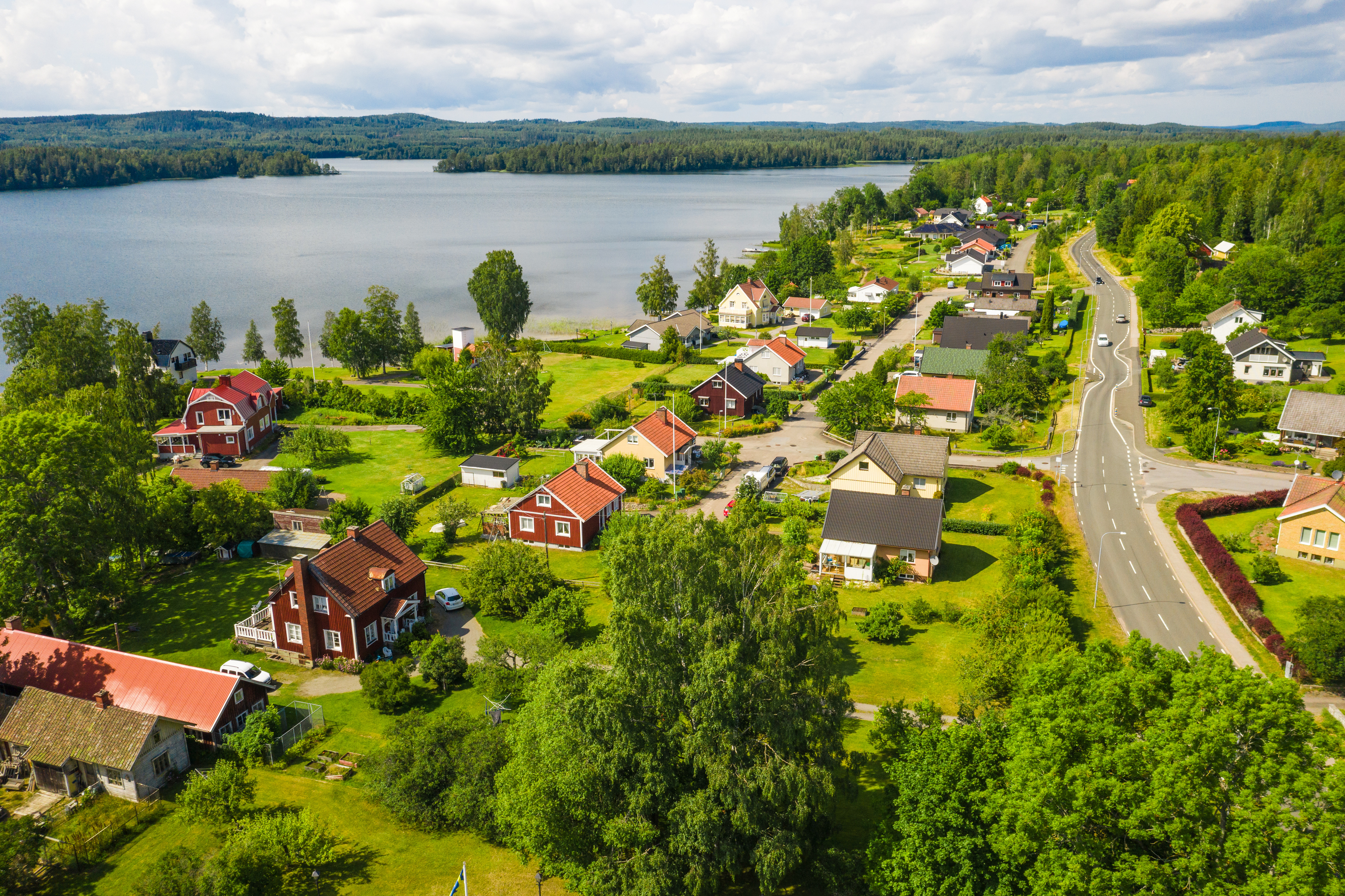 Drönarbild med vy över Ebbanäs i Mölltorp