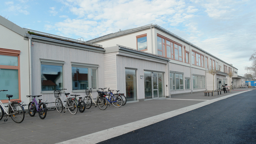 Entrén till Strandskolan